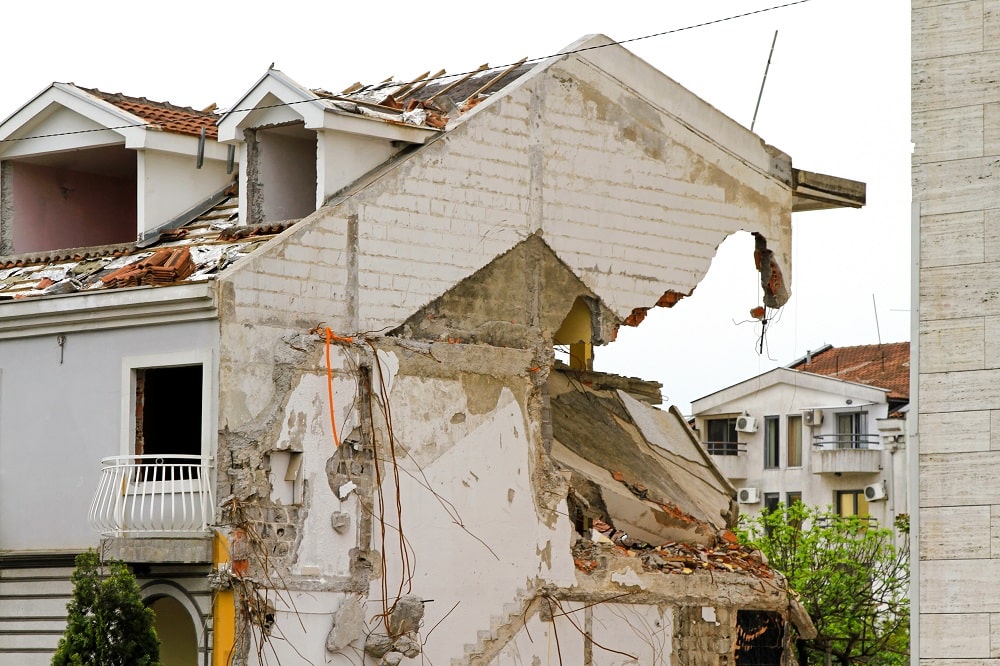 Buildings Effectively Withstand Earthquakes